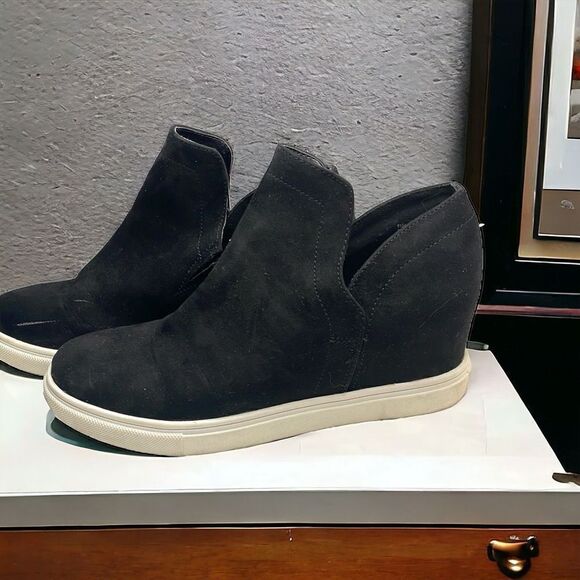 Eva & Zoe Women's Slip-On Mattie Boots Black Size 8M - Picture 1 of 10